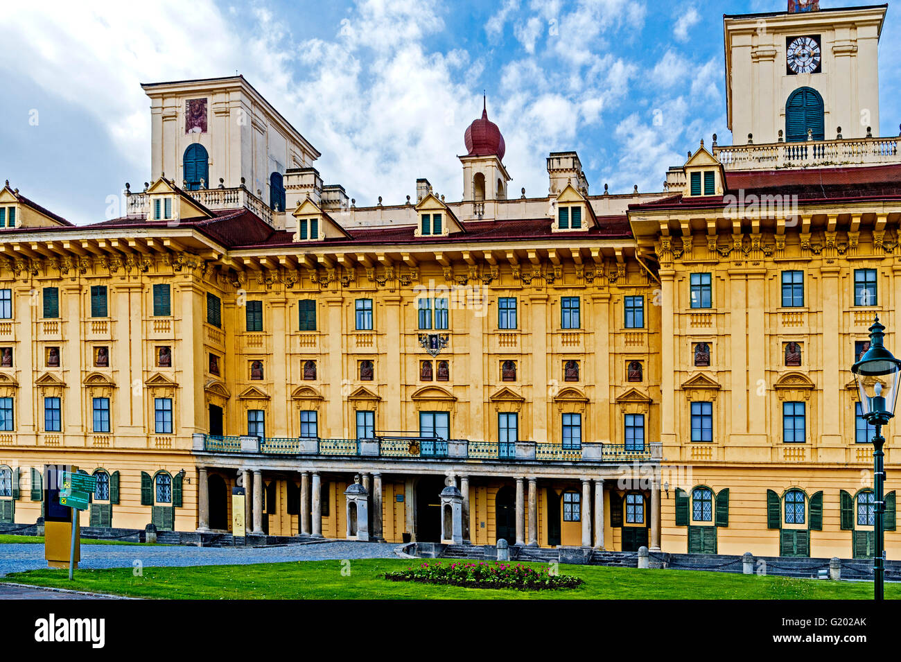 Palazzo dei Principi Esterhazy, Eisenstadt Austria, Burgenland; Palast der Fürsten Esterhazy, Eisenstadt, Österreich Foto Stock