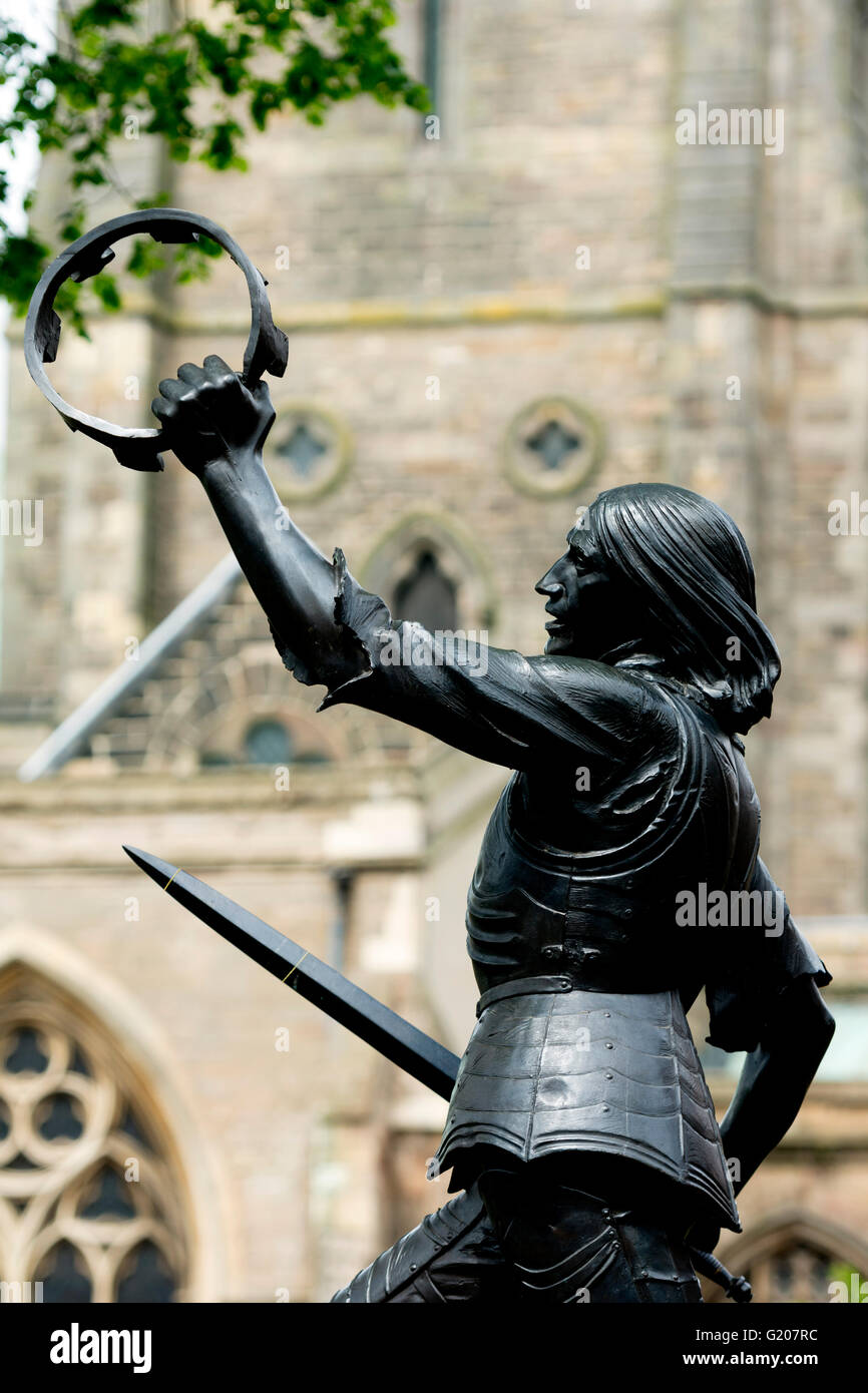 Re Richard III statua fuori la cattedrale di Leicester, Regno Unito Foto Stock