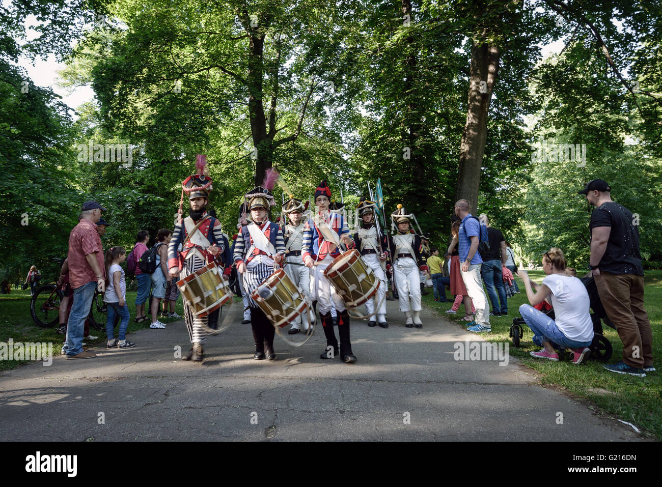 Bratislava, Slovacchia. 21 Maggio, 2016. Rievocazione dell'Assedio di Pressburg da Napoleone nel 1809 a Bratislava, Slovacchia il 21 maggio 2016 Credit: Lubos Paukeje/Alamy Live News Foto Stock