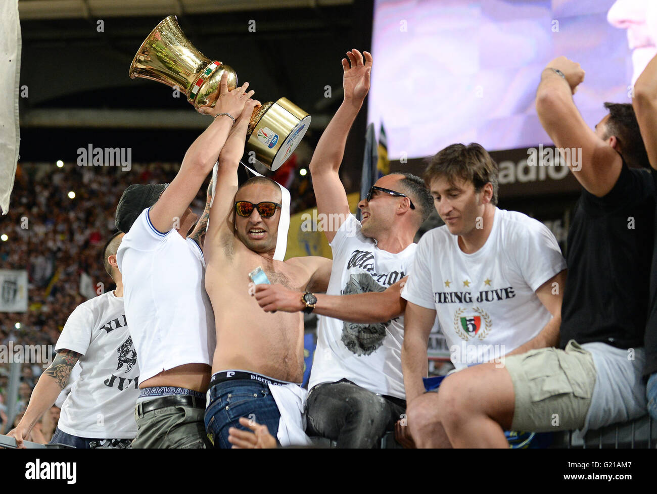 Juve milan coppa italia tifosi juve immagini e fotografie stock ad alta  risoluzione - Alamy