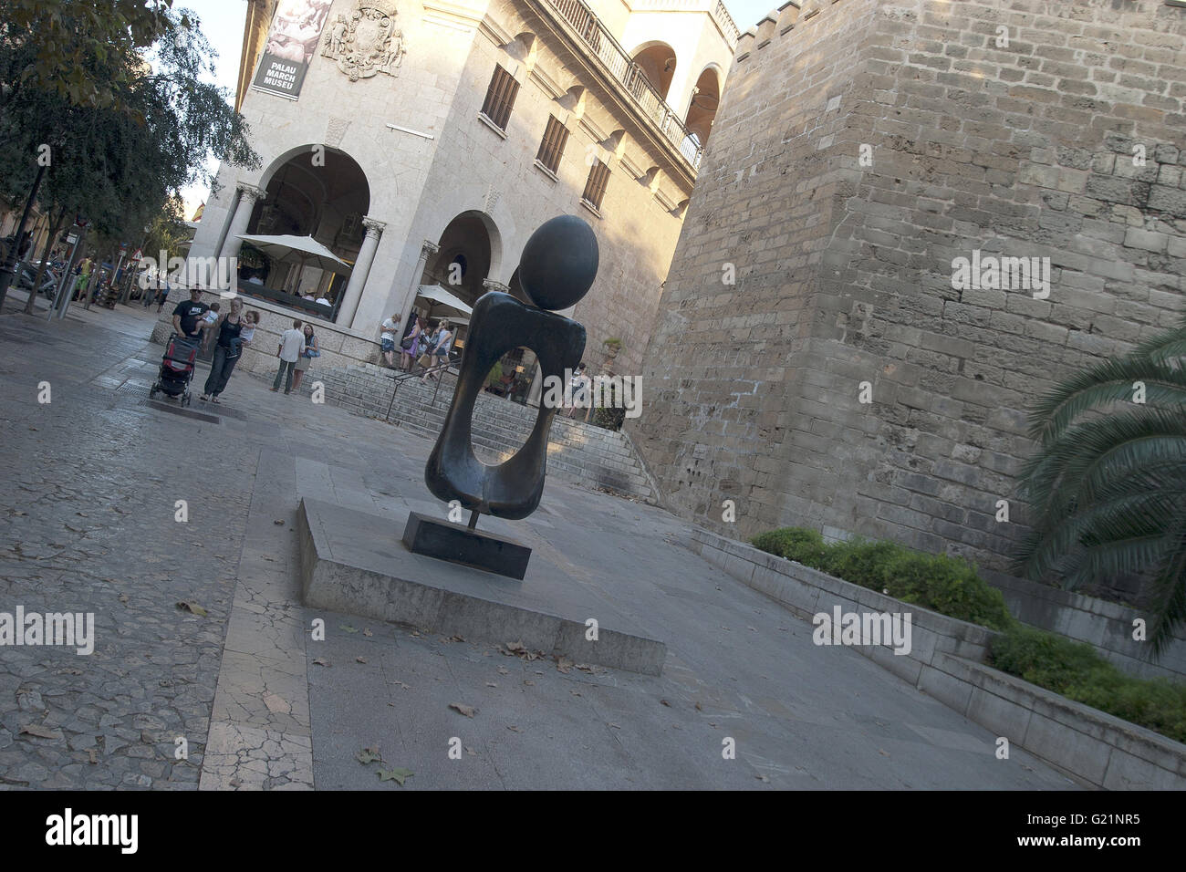 Statua moderna scultura dell'artista Joan Mirò, città di Palma, Palma de Mallorca, Spagna, Mare, turismo, vacanze estate, natura Foto Stock