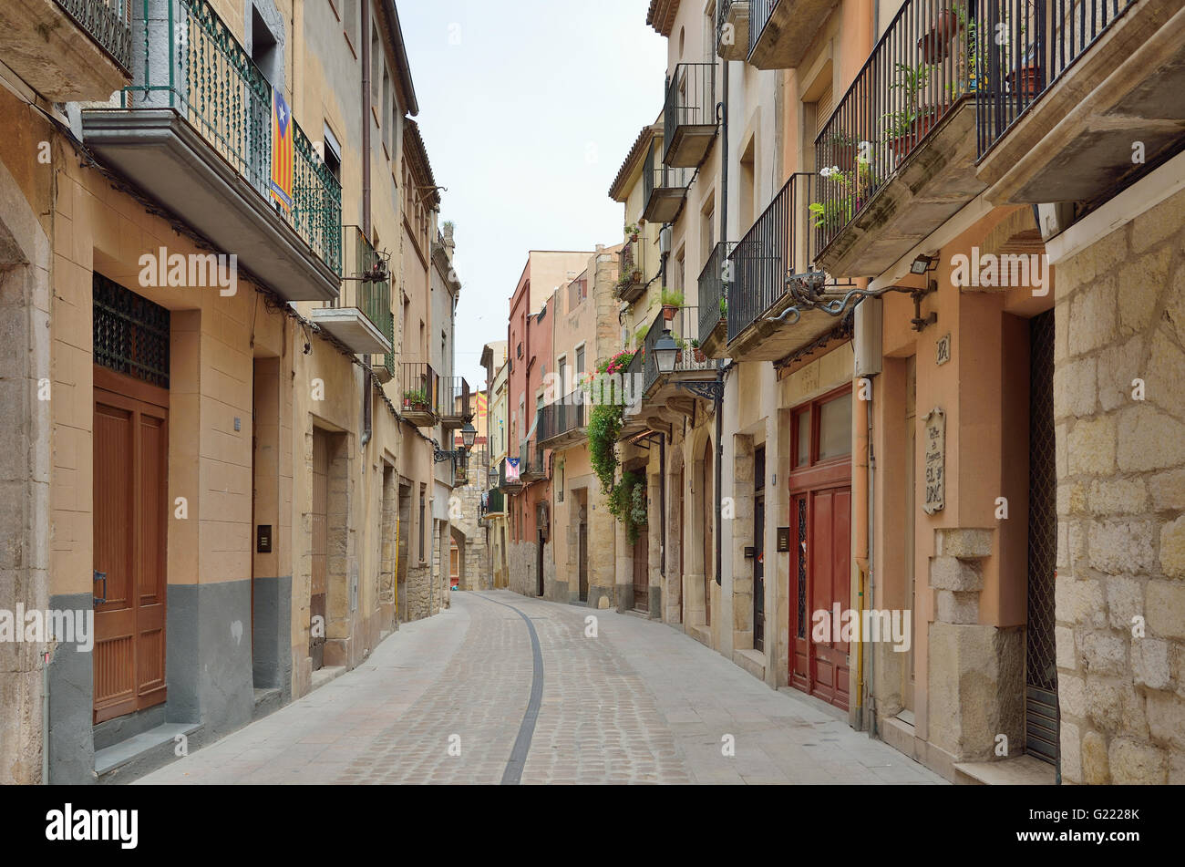 Antica strada della città spagnola Montblanc Foto Stock