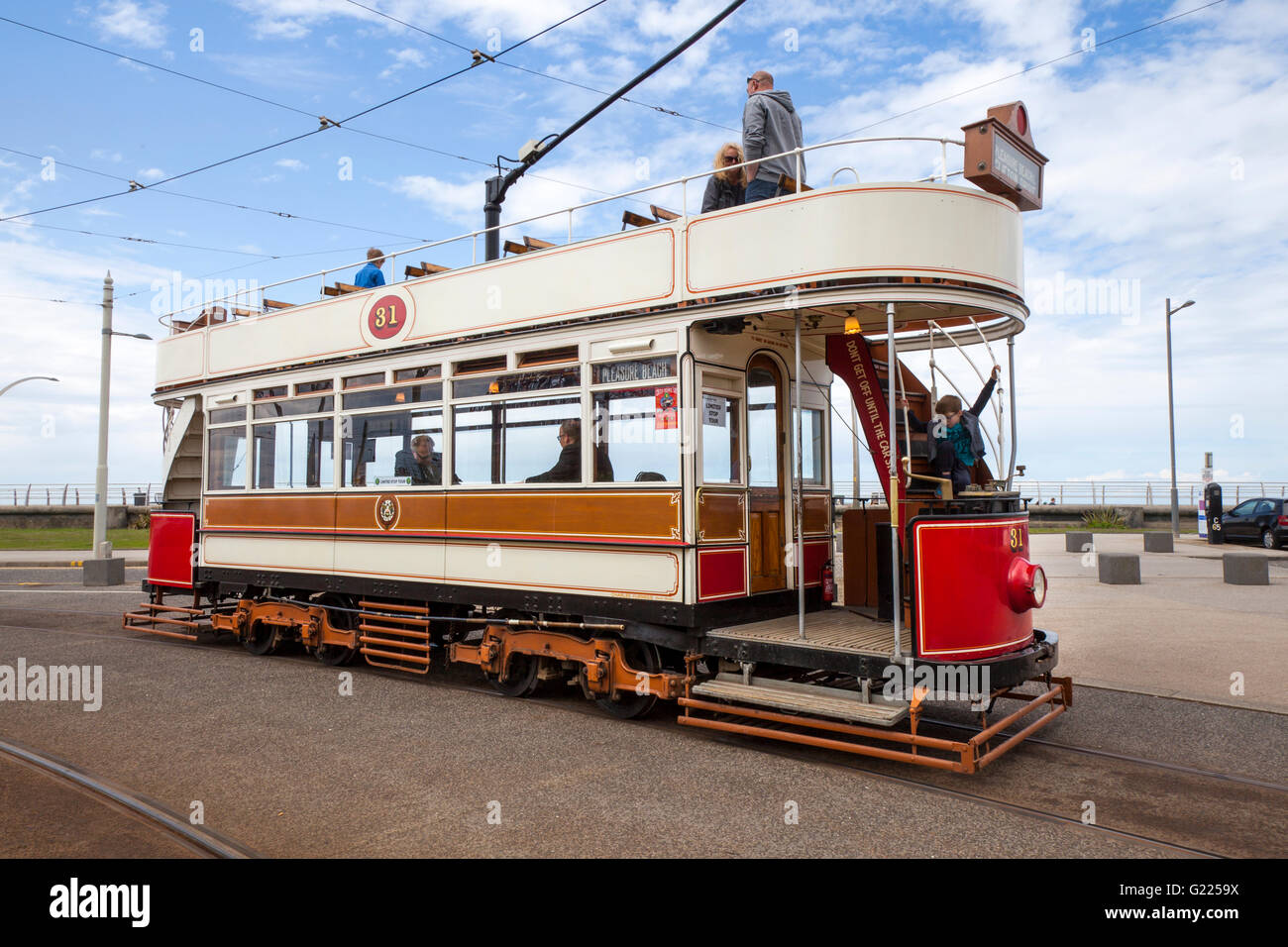 Marton Box 31 Tram, fylde Coast, tram, filobus, filobus; Le Ferrovie e i tram conservati risalgono al 1901. Vintage streetcar o tour turistici Heritage sulla passeggiata di Blackpool South Shore, Blackpool, Lancashire, Regno Unito Foto Stock