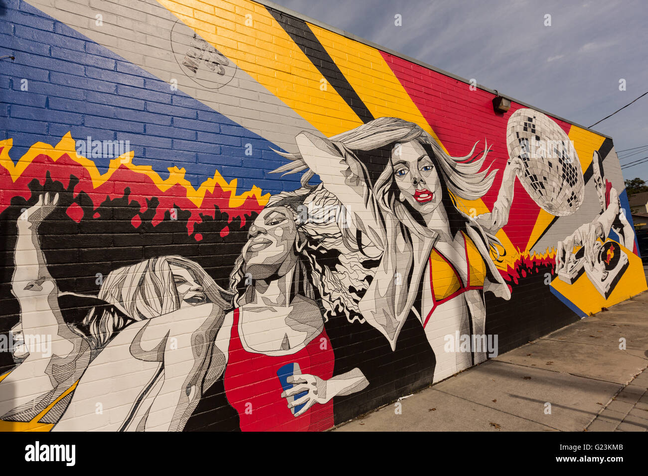 Una parete arte murale in artistico Mills 50 distretto in Orlando, Florida. Foto Stock