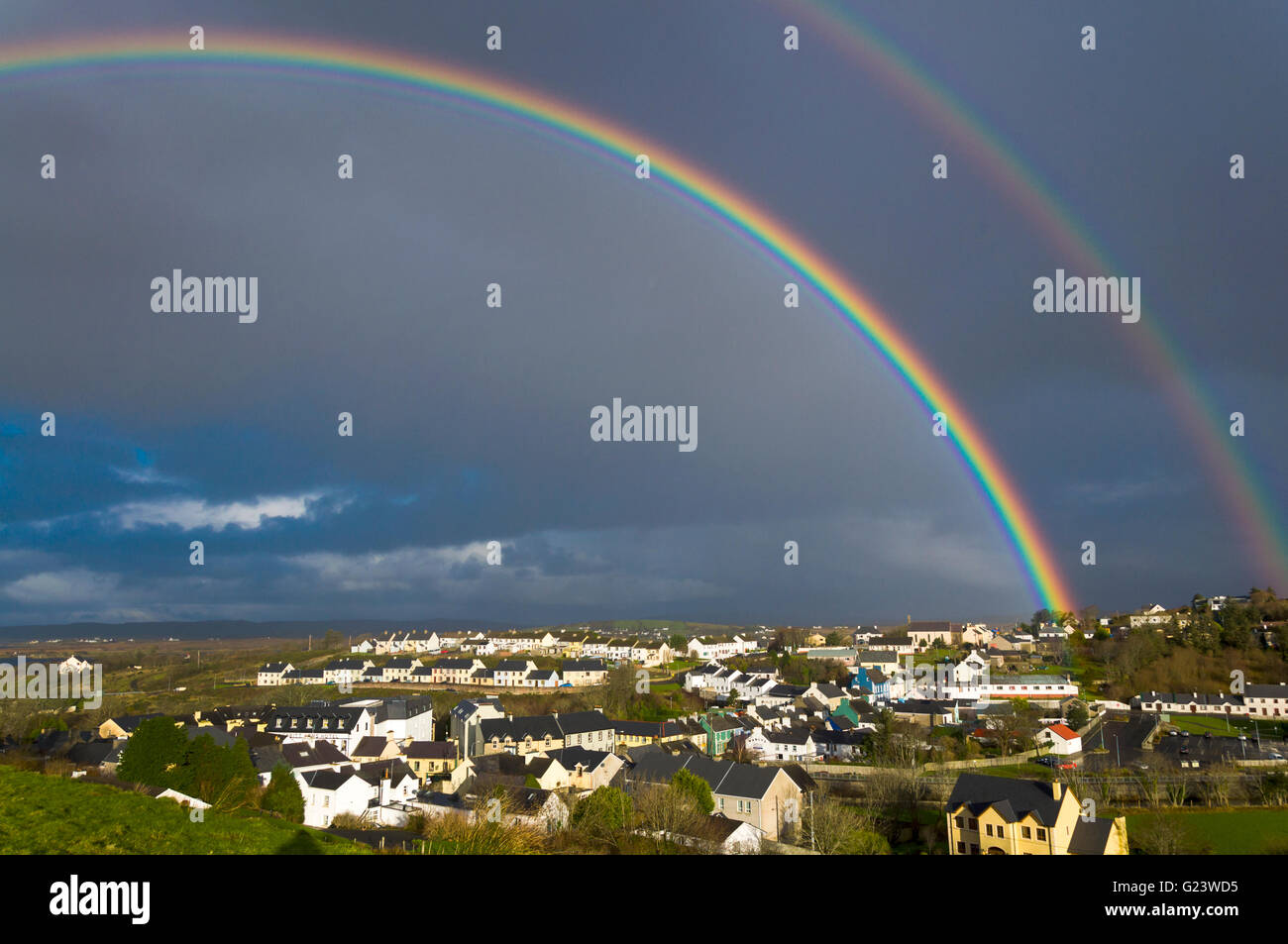 Rainbow su Ardara, County Donegal, Irlanda Foto Stock