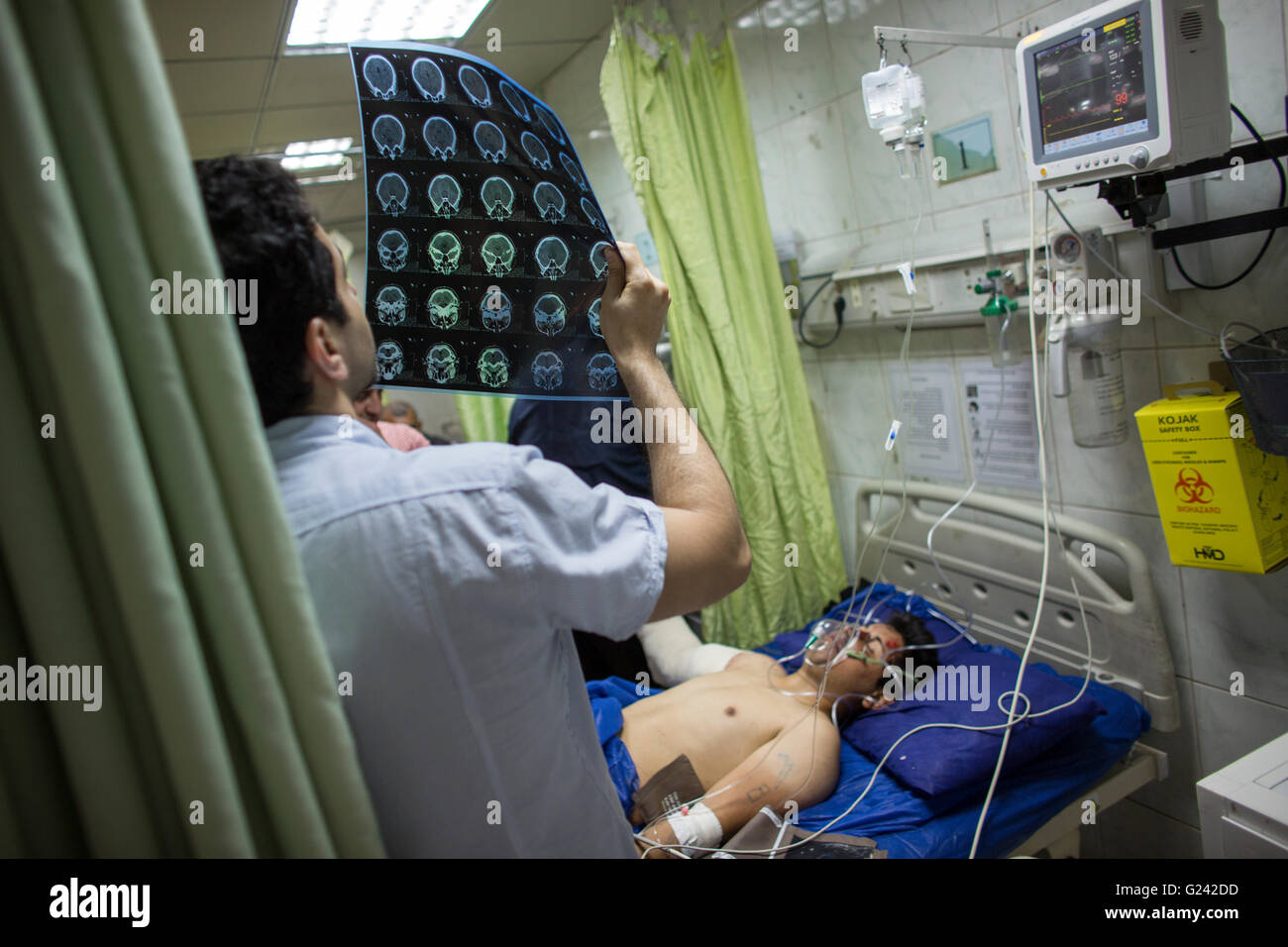 Unità di cura intensiva presso l'ospedale generale di Sulaimaniya, Iraq settentrionale Foto Stock