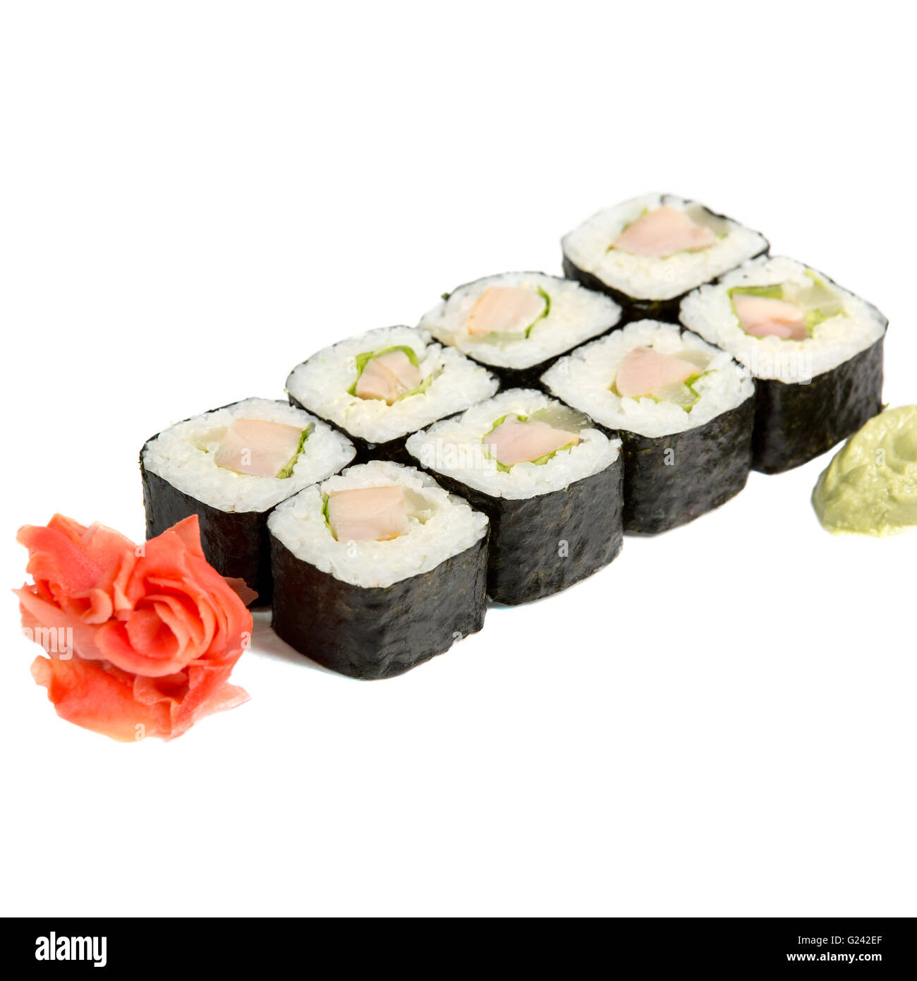 Il Sushi con pollo affumicato e lattuga isolato su bianco Foto Stock