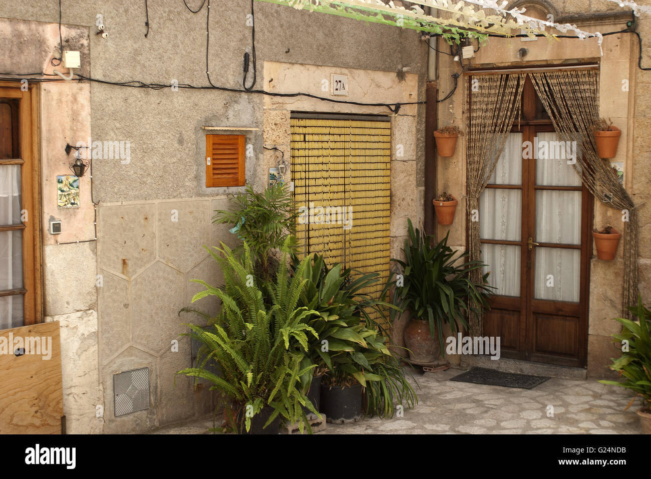 Caratteristica casa ingresso con piante, Palma de Mallorca, Spagna, mare, estate, turismo, vacanze, ferie, Palma di imao Foto Stock