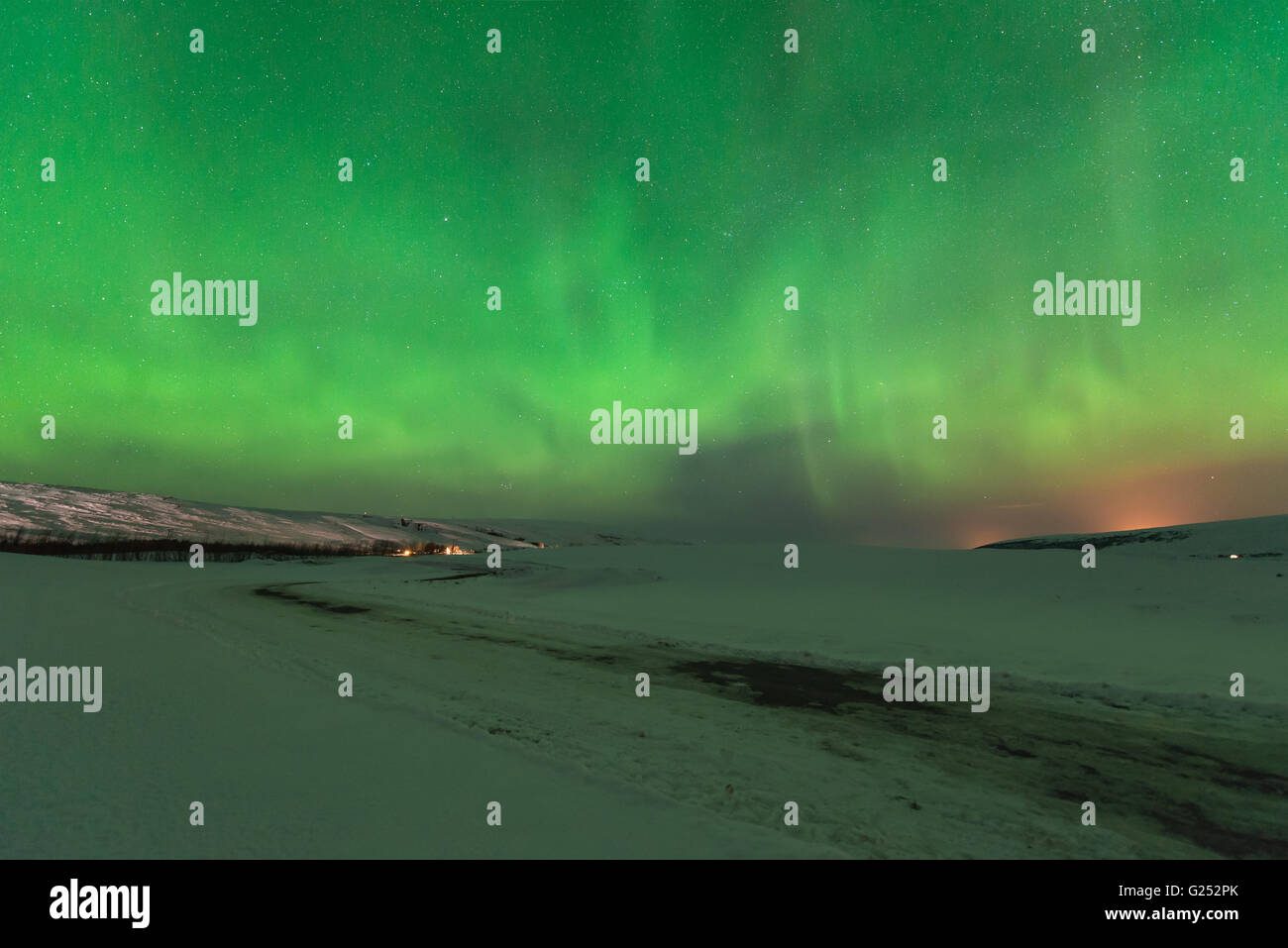 Aurora Boreale (Northern Lights) oltre il sud dell'Islanda. Foto Stock