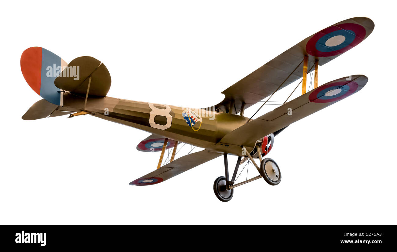 Un angolo basso,in vista di volo di un Nieuport 28C-1 con il famoso cappello in l'anello logo. Foto Stock