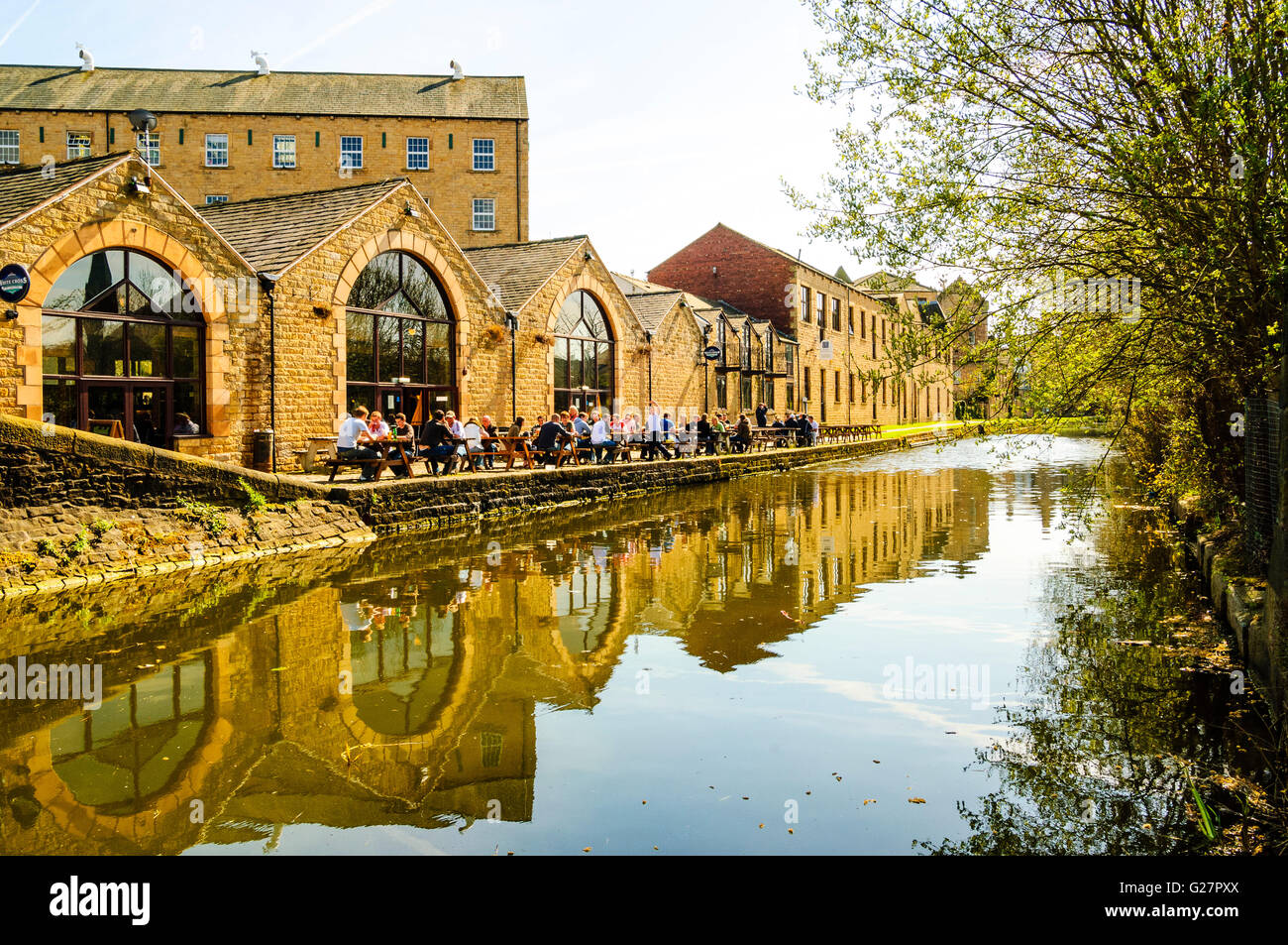 La Croce Bianca pub accanto al canale di Lancaster in Lancaster Inghilterra Foto Stock