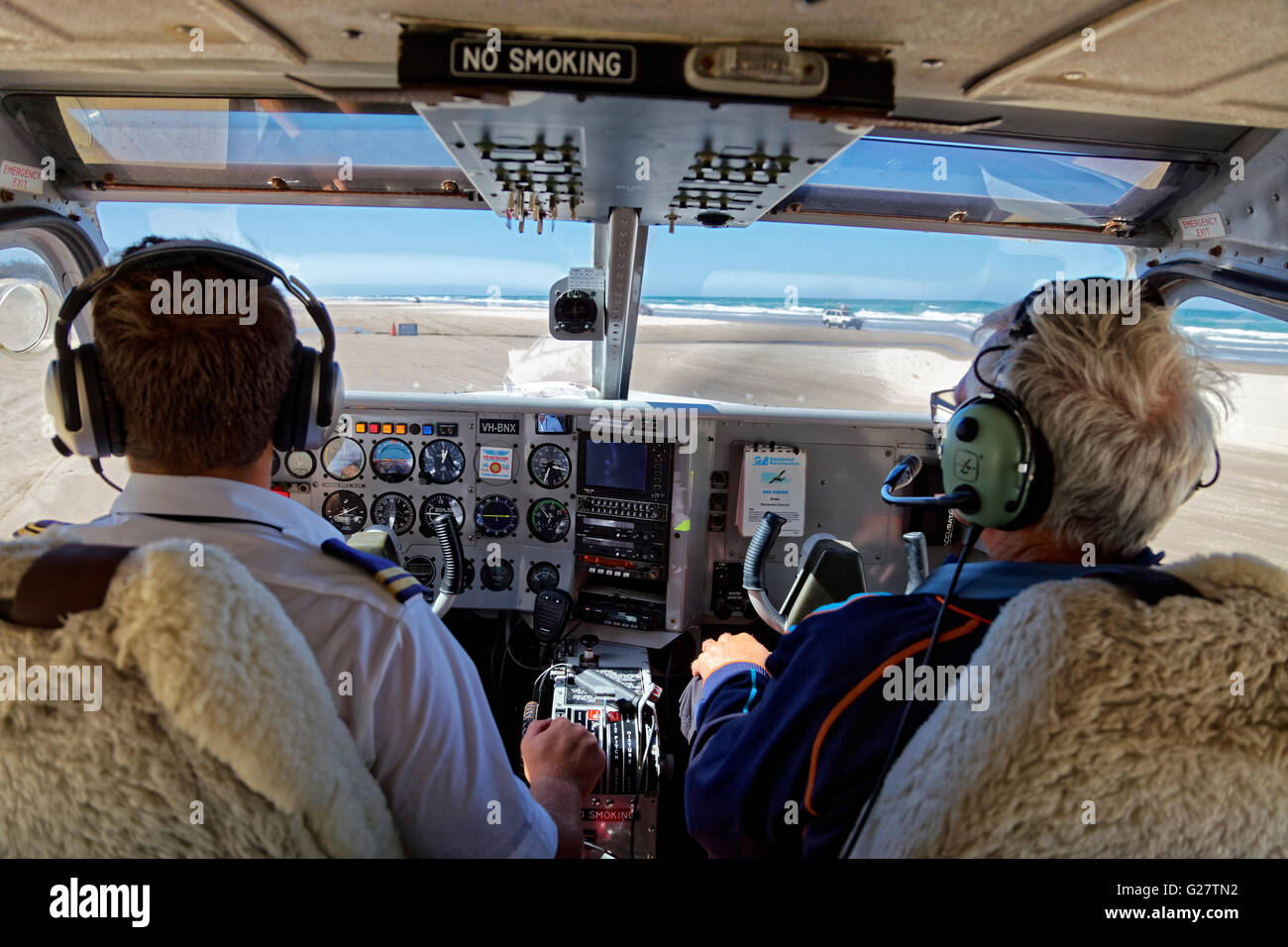 Cockpit del Cessna Aircraft all'inizio su 75 miglia di spiaggia, solo autostrada ufficiale e beach-aeroporto del mondo Foto Stock