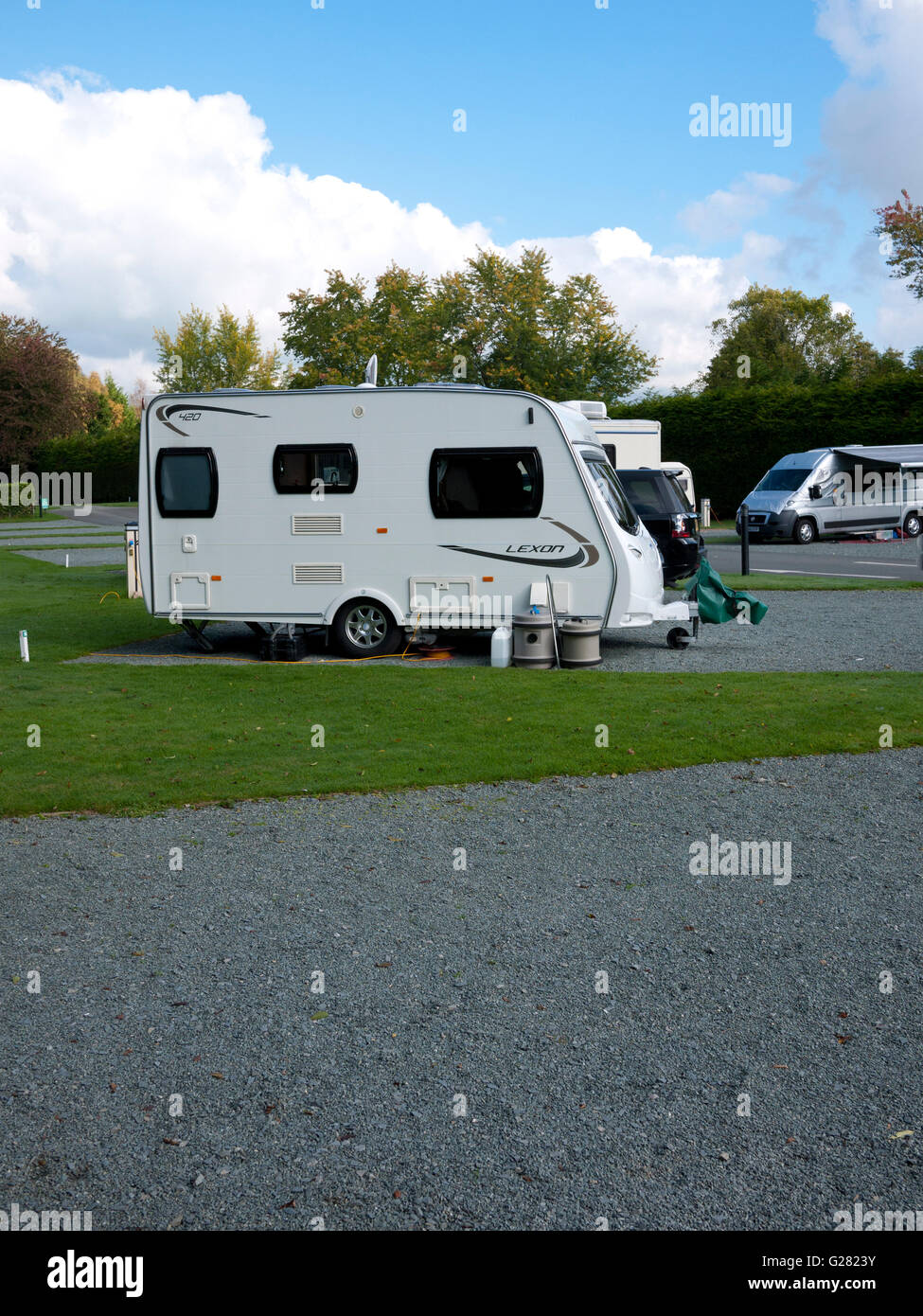 Caravan impostato sul campeggio gallese, il Galles del Nord, Regno Unito. Foto Stock