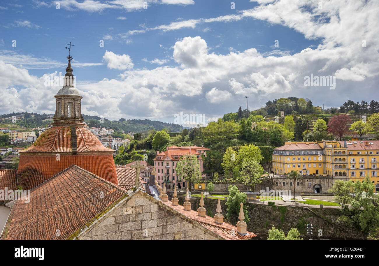 Il tetto della chiesa di San Goncalo in Amarante, Portogallo Foto Stock