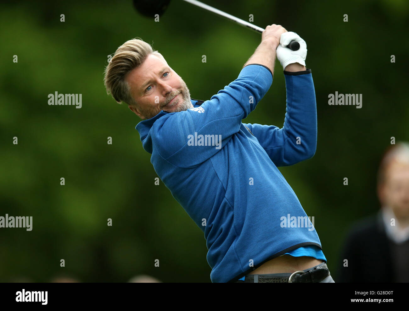 Robbie Savage durante il Pro-AM torneo di Wentworth Club, Windsor. Stampa foto di associazione. Picture Data: mercoledì 25 maggio, 2016. Vedere PA storia di Wentworth Golf. Foto di credito dovrebbe leggere: Adam Davy/filo PA. Restrizioni.Utilizzo soggetto a restrizioni. Solo uso editoriale. Uso non commerciale. Chiamate il numero +44 (0)1158 447447 per ulteriori informazioni. Foto Stock