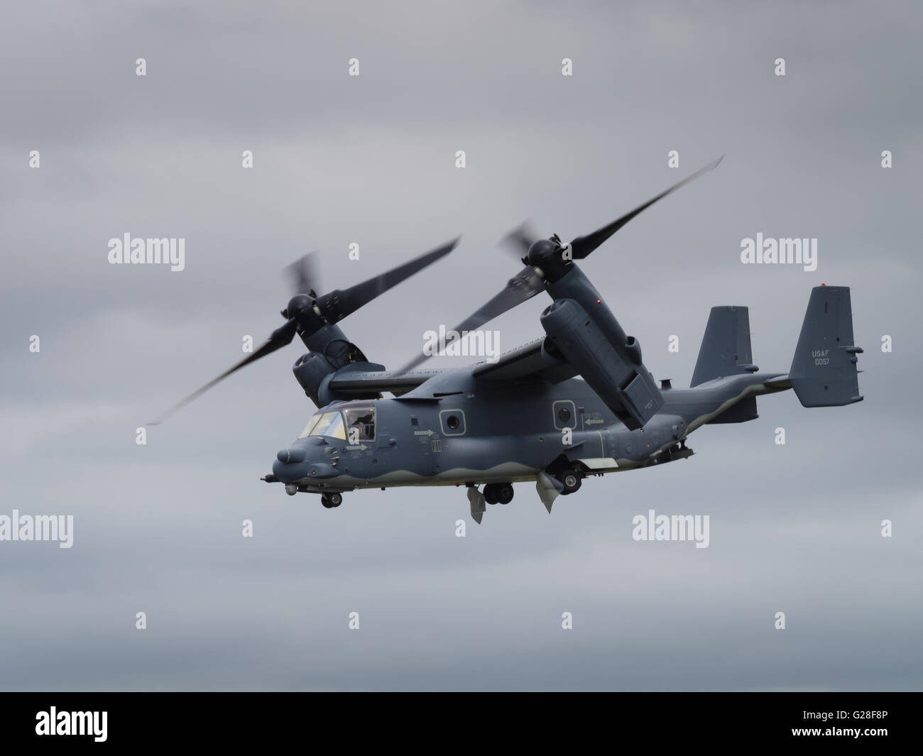 Fairford, Regno Unito - 17 Luglio 2015: un bell Boeing V-22 Osprey aeromobile visualizzazione all'Air Tattoo Foto Stock