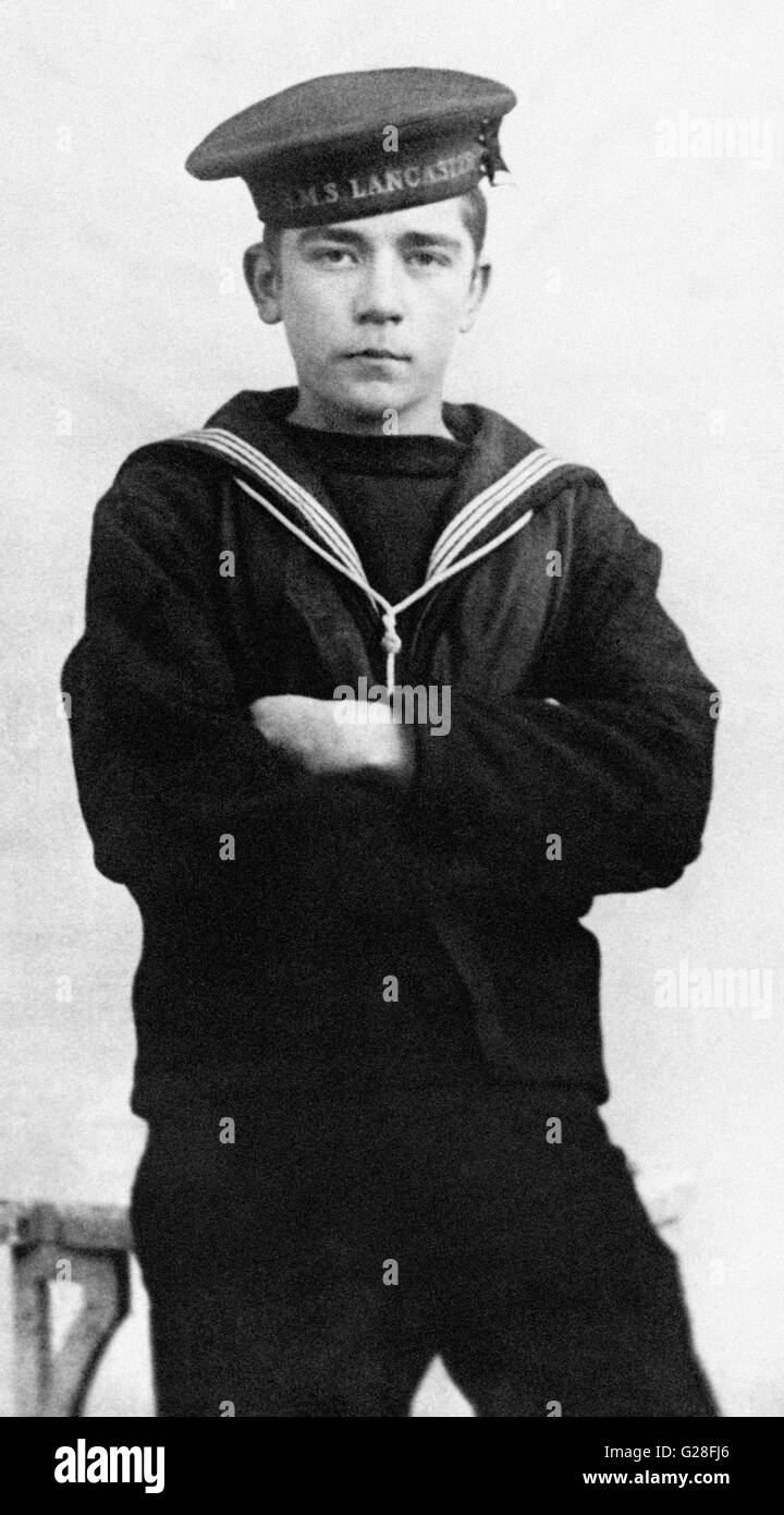 È sotto embargo per 0001 Giovedì 26 Maggio Foto non datata di Jack Cornwell, 16, un membro di un equipaggio di pistola del dispositivo HMS Chester che hanno combattuto e sono morti nella battaglia dello Jutland. La sua tomba e altri monumenti ai caduti della Prima Guerra Mondiale battaglia sono per essere dato nuovo stato protetto per il centenario di scontro navale. Foto Stock