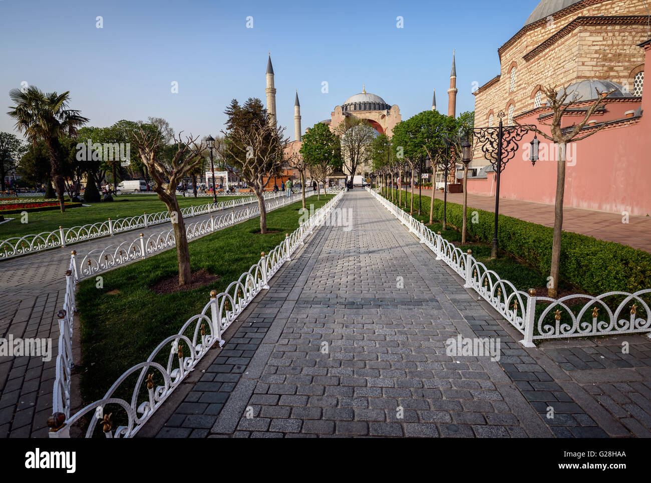 Hagia Sophia è un ex greci ortodossi cristiani basilica patriarcale, più tardi una moschea imperiale, e oggi sede di un museo di Istanbul, Foto Stock
