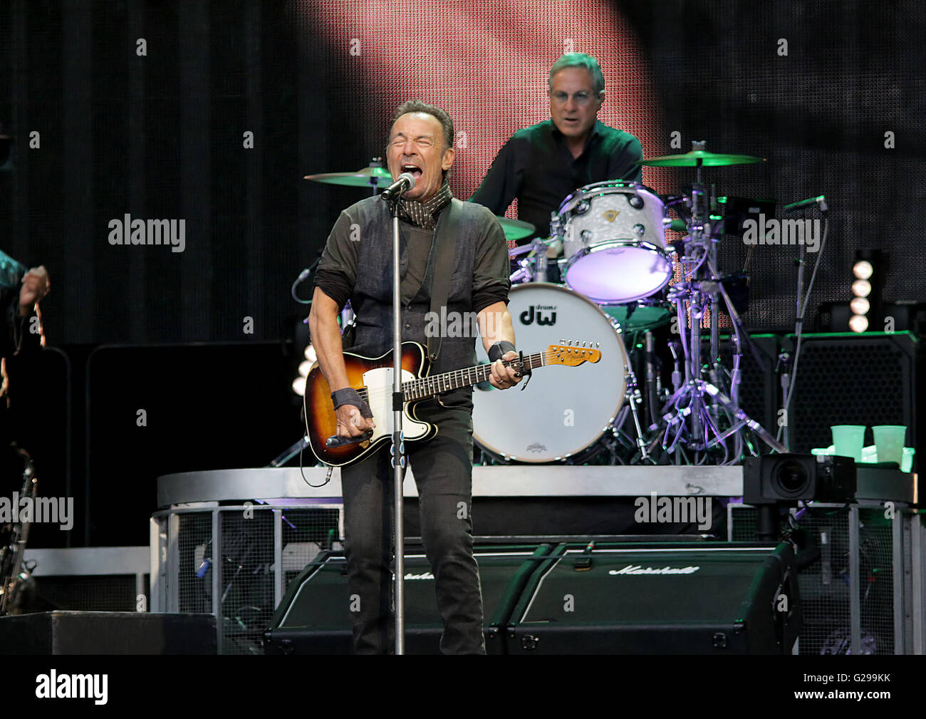 Manchester, Regno Unito. 25 Maggio, 2016. Bruce Springsteen e la E Street Band di eseguire sul fiume "Giro del Mondo" a Manchester Etihad Stadium Credito: Ernie Pollard/Alamy Live News Foto Stock