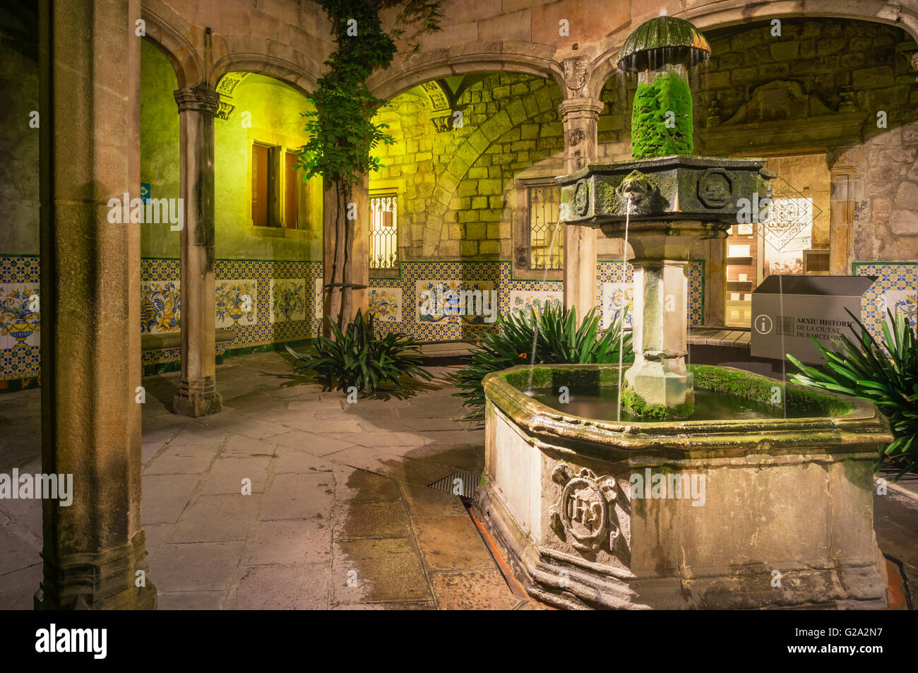 Arxiu Històric de la Ciutat de Barcelona, Archivio Storico della città di Barcellona, il cortile dell'Arcidiacono's House , Foto Stock