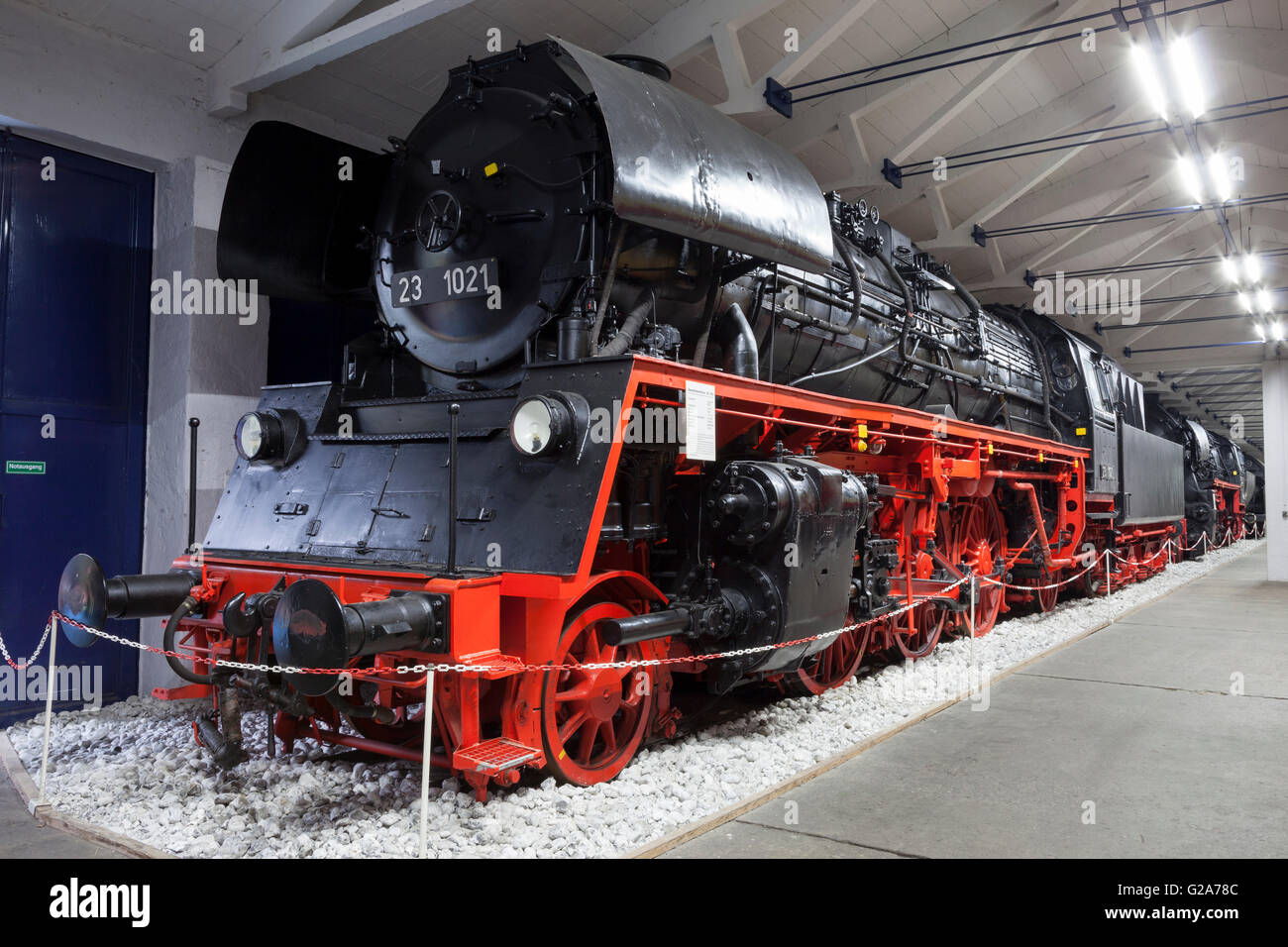 Locomotiva a vapore 23 1021, Rügen la stazione ferroviaria e il Museo della Tecnologia, Rügen, Meclemburgo-Pomerania, Germania Foto Stock