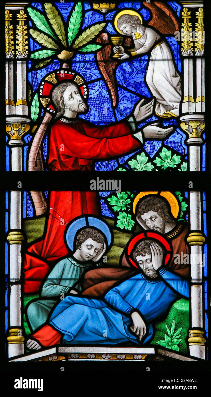 LIER, Belgio - 16 Maggio 2015: vetrata di San Gummarus chiesa in Lier, Belgio, raffiguranti Gesù nel Giardino di Geth Foto Stock