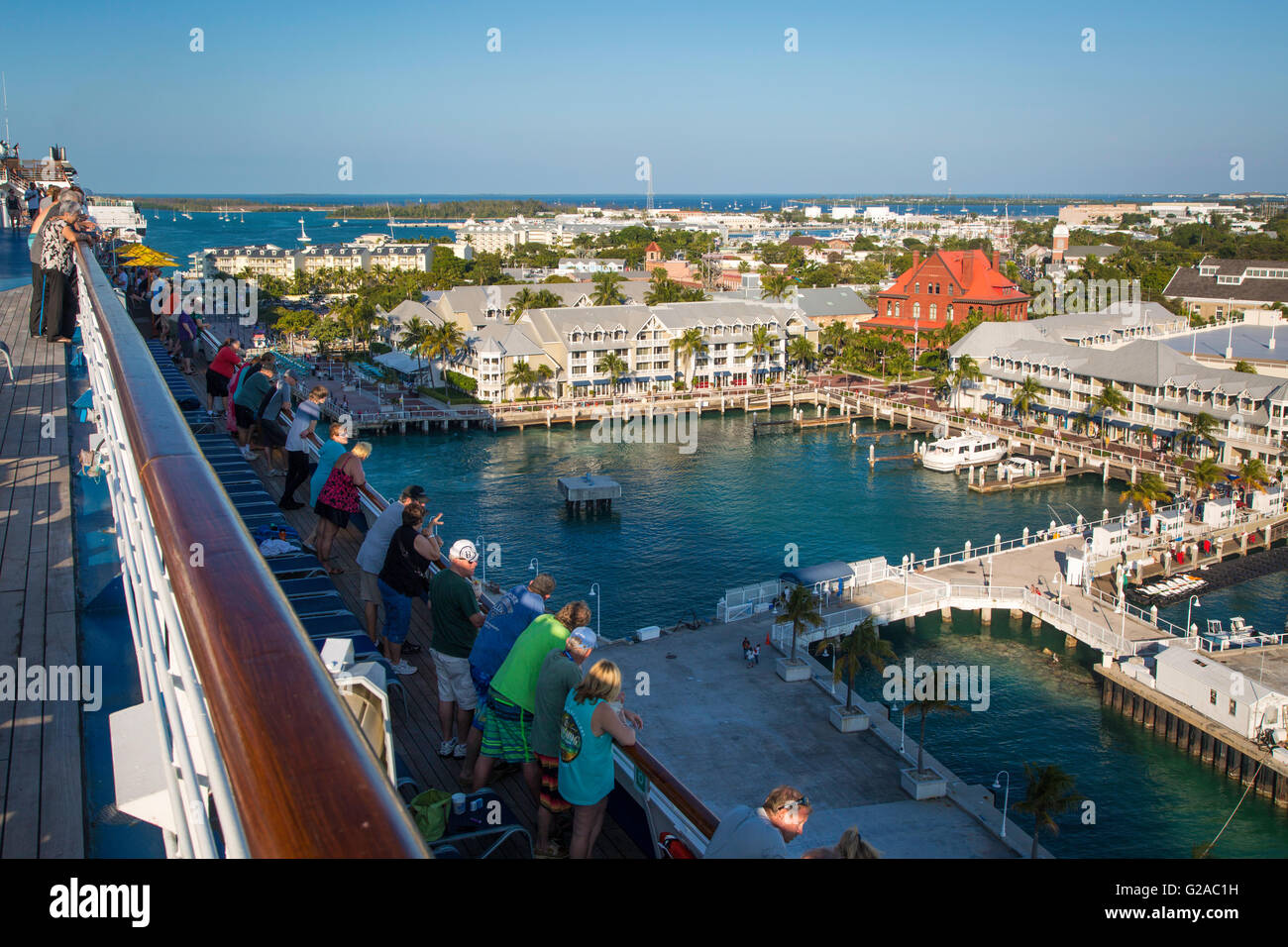 Vista su Key West dal ponte di una nave da crociera, Key West, Florida, Stati Uniti d'America Foto Stock