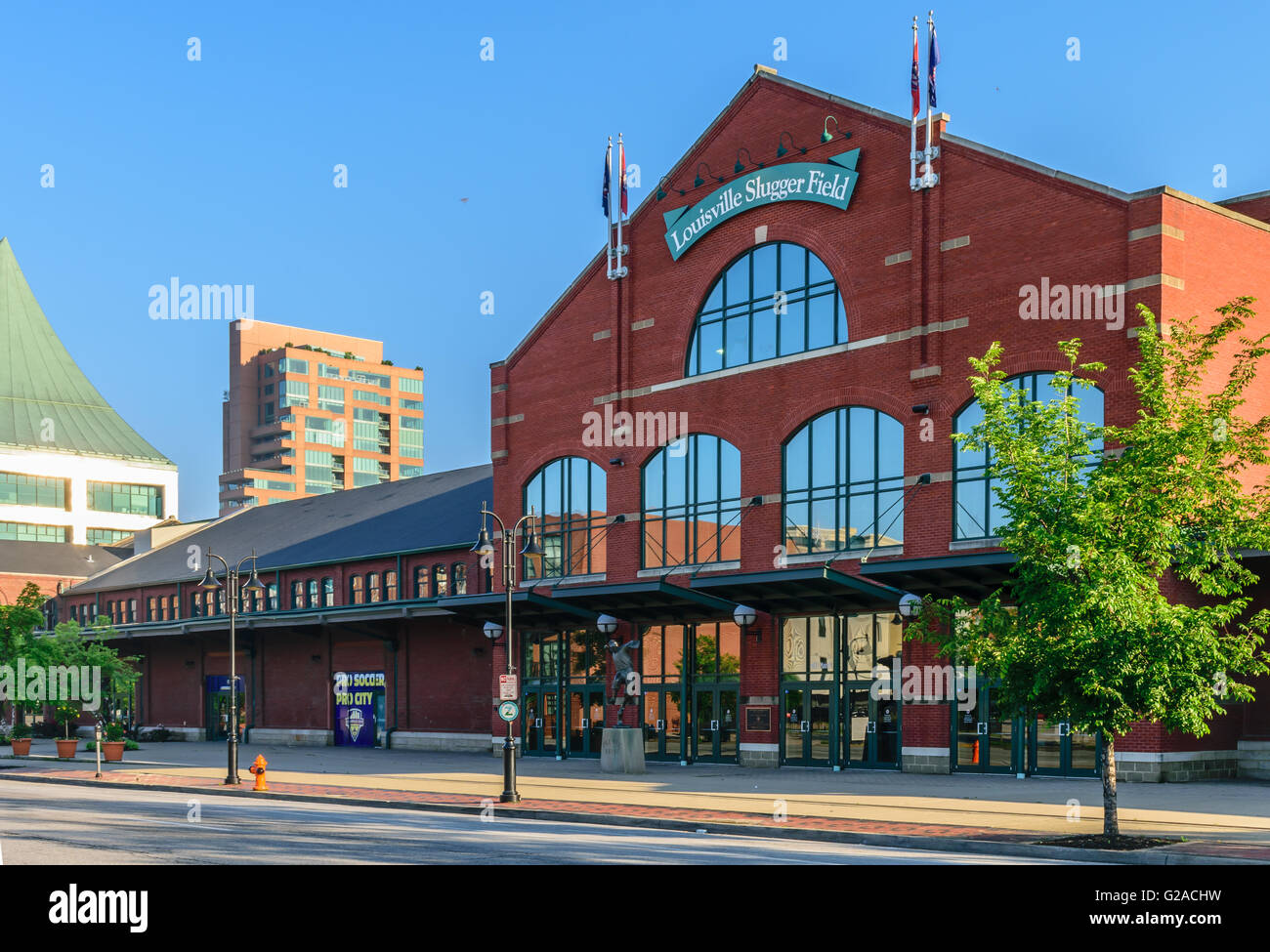 Louisville, Kentucky. Louisville Slugger campo è a casa per il Louisville pipistrelli, la AAA affiliati dei Cincinnati Reds. Foto Stock