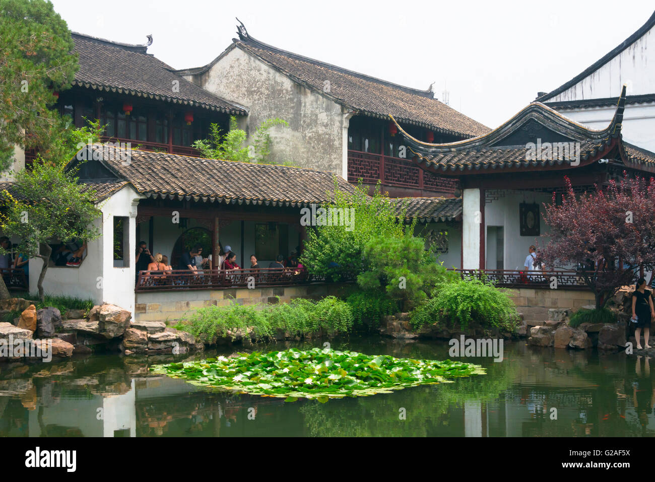 Paesaggio in Giardino Lingering, sito Patrimonio Mondiale dell'UNESCO, Suzhou, provincia dello Jiangsu, Cina Foto Stock