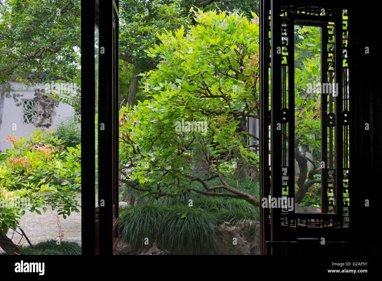 Paesaggio in Giardino Lingering, sito Patrimonio Mondiale dell'UNESCO, Suzhou, provincia dello Jiangsu, Cina Foto Stock