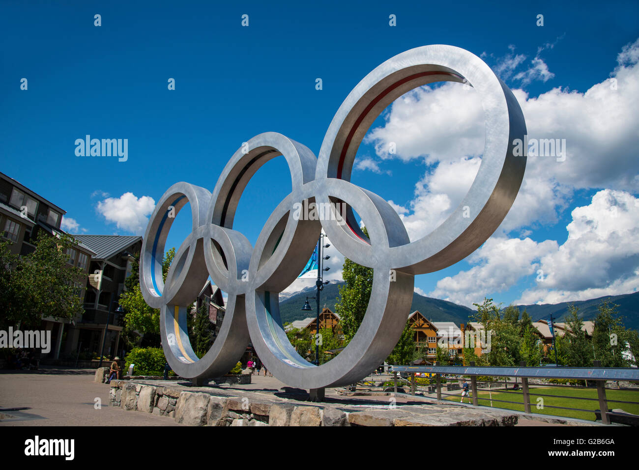 Anelli olimpici presso il villaggio di Whistler, Canada Foto Stock