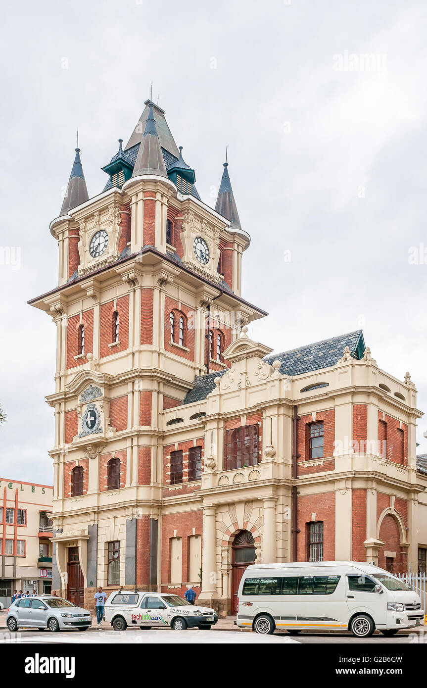 UITENHAGE, SUD AFRICA - 7 Marzo 2016: Il Victoria torre fu costruita durante il 1896-1898 e utilizzati come uffici governativi Foto Stock