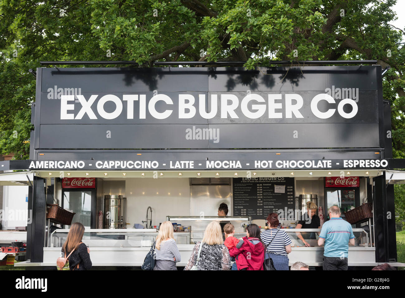 Exotic Burger Co stand alimentari a un paese mostra Foto Stock