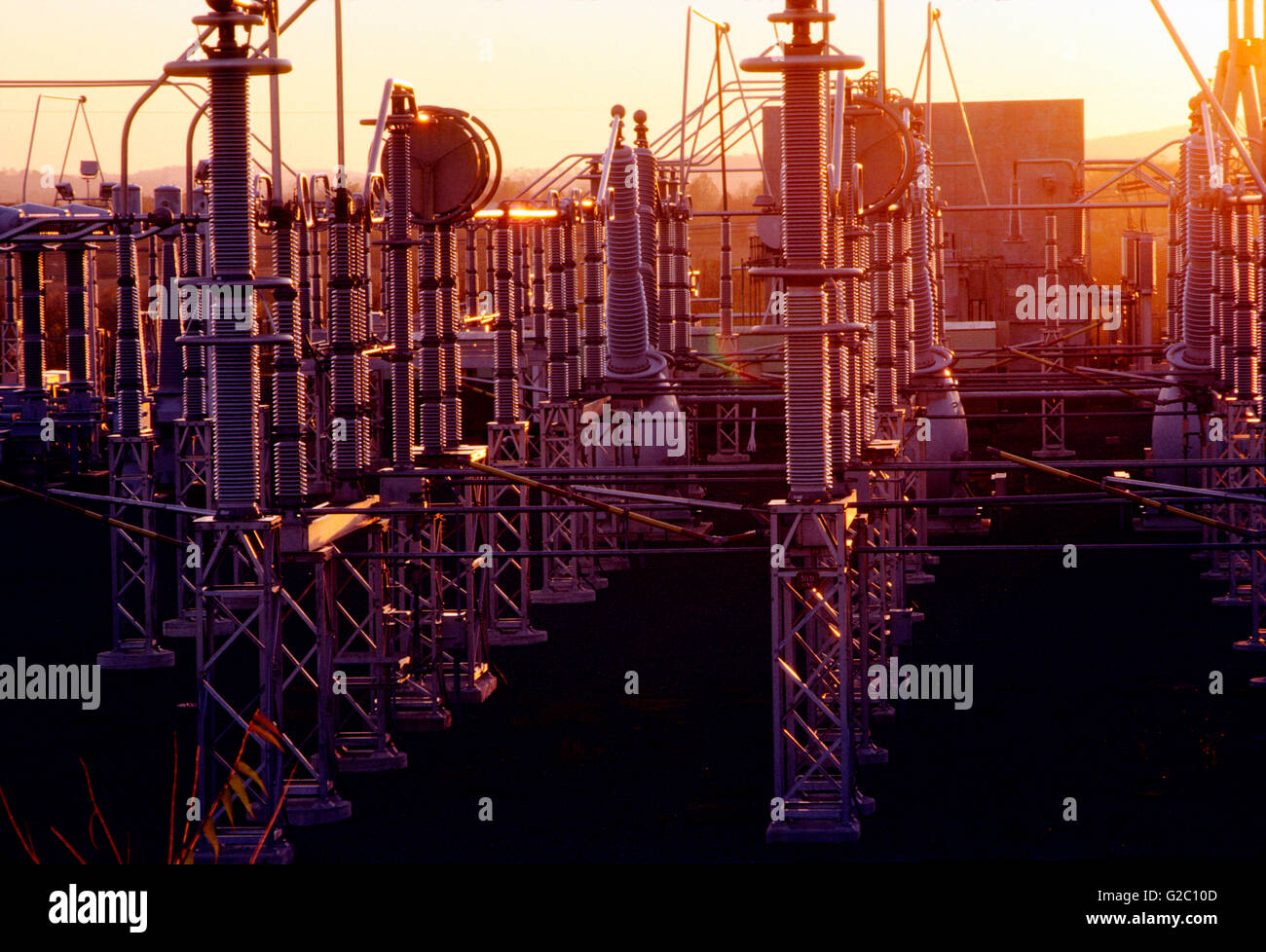 Trasmissione elettrica cantiere al tramonto, Limerick Centrale Nucleare, Limerick, Pennsylvania, STATI UNITI D'AMERICA Foto Stock