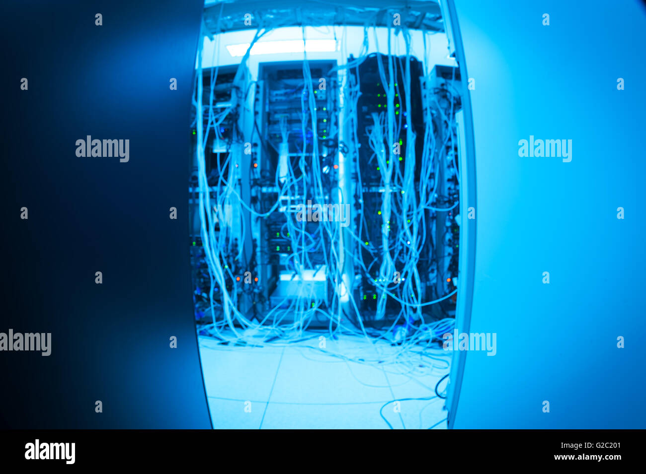 I server di rete in sala dati camera interna . Foto Stock