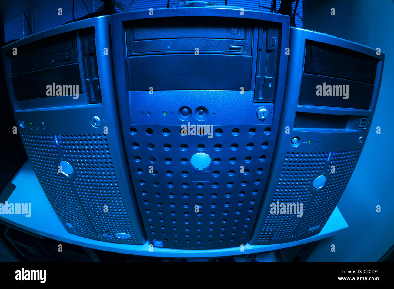 I server di rete in sala dati camera interna . Foto Stock