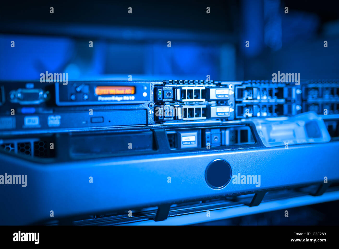 I server di rete in sala dati camera interna . Foto Stock