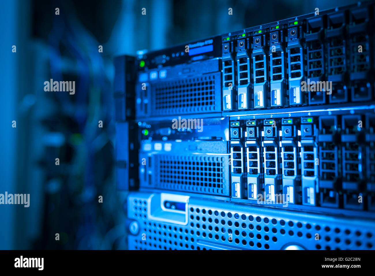 I server di rete in sala dati camera interna . Foto Stock