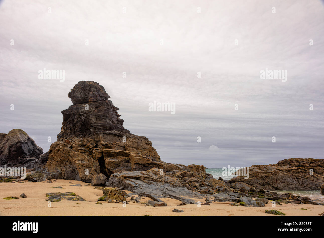 Le formazioni rocciose sulla spiaggia Porthcothan. Foto Stock