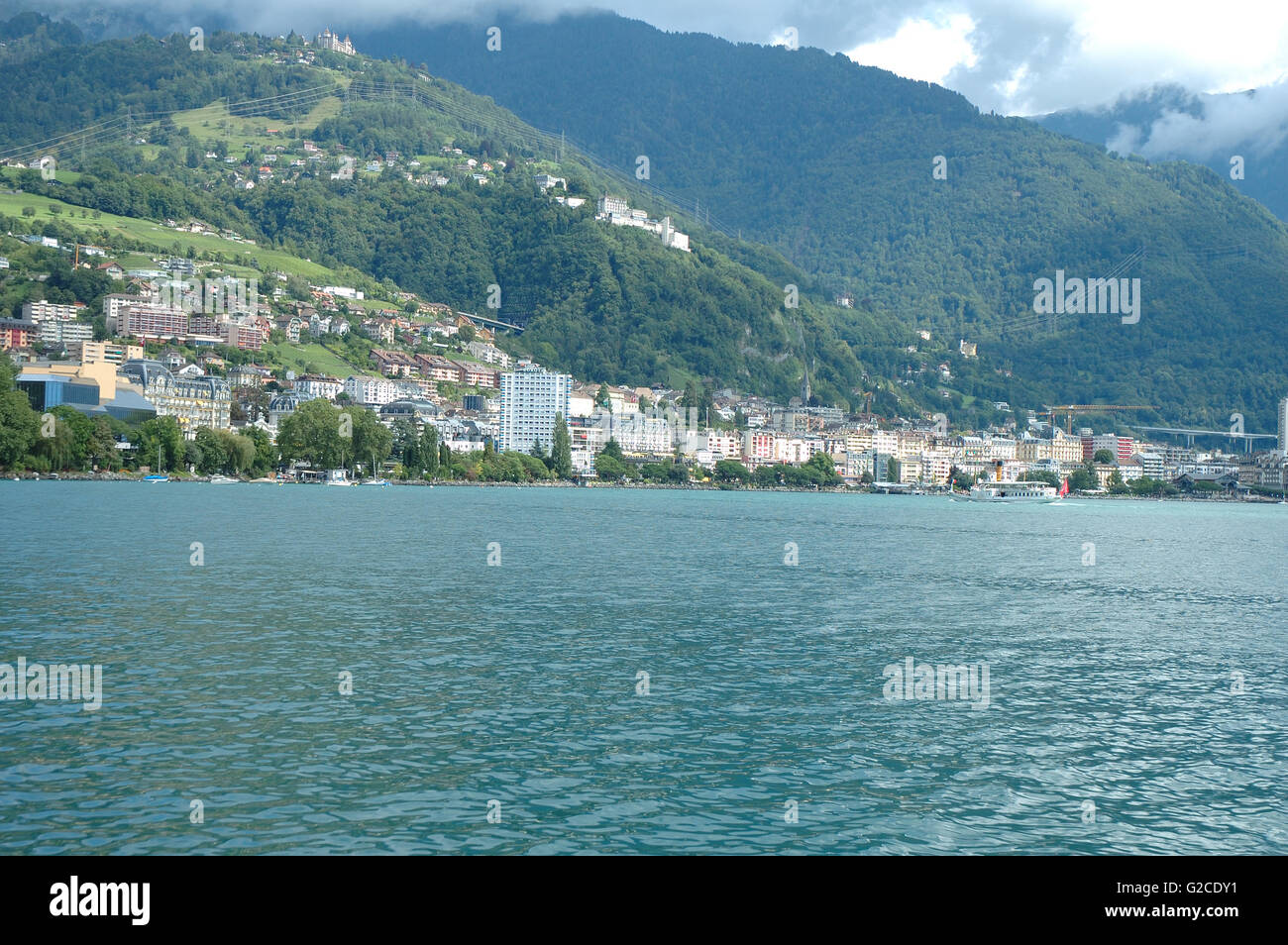 Edifici in Montreux presso il lago di Ginevra in Svizzera Foto Stock