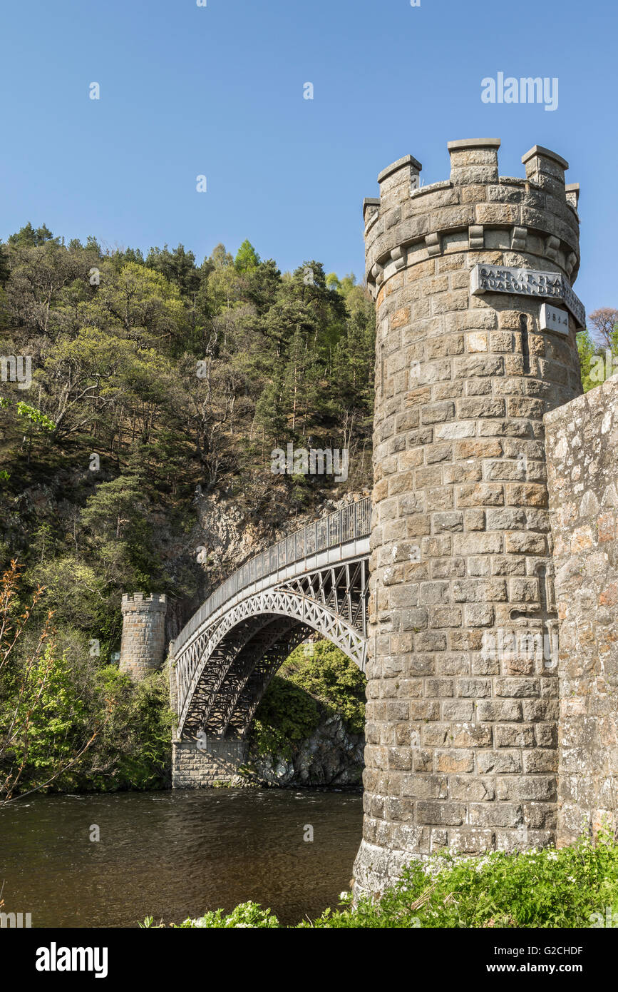 Craigellachie ponte sopra il fiume Spey in Scozia. Foto Stock