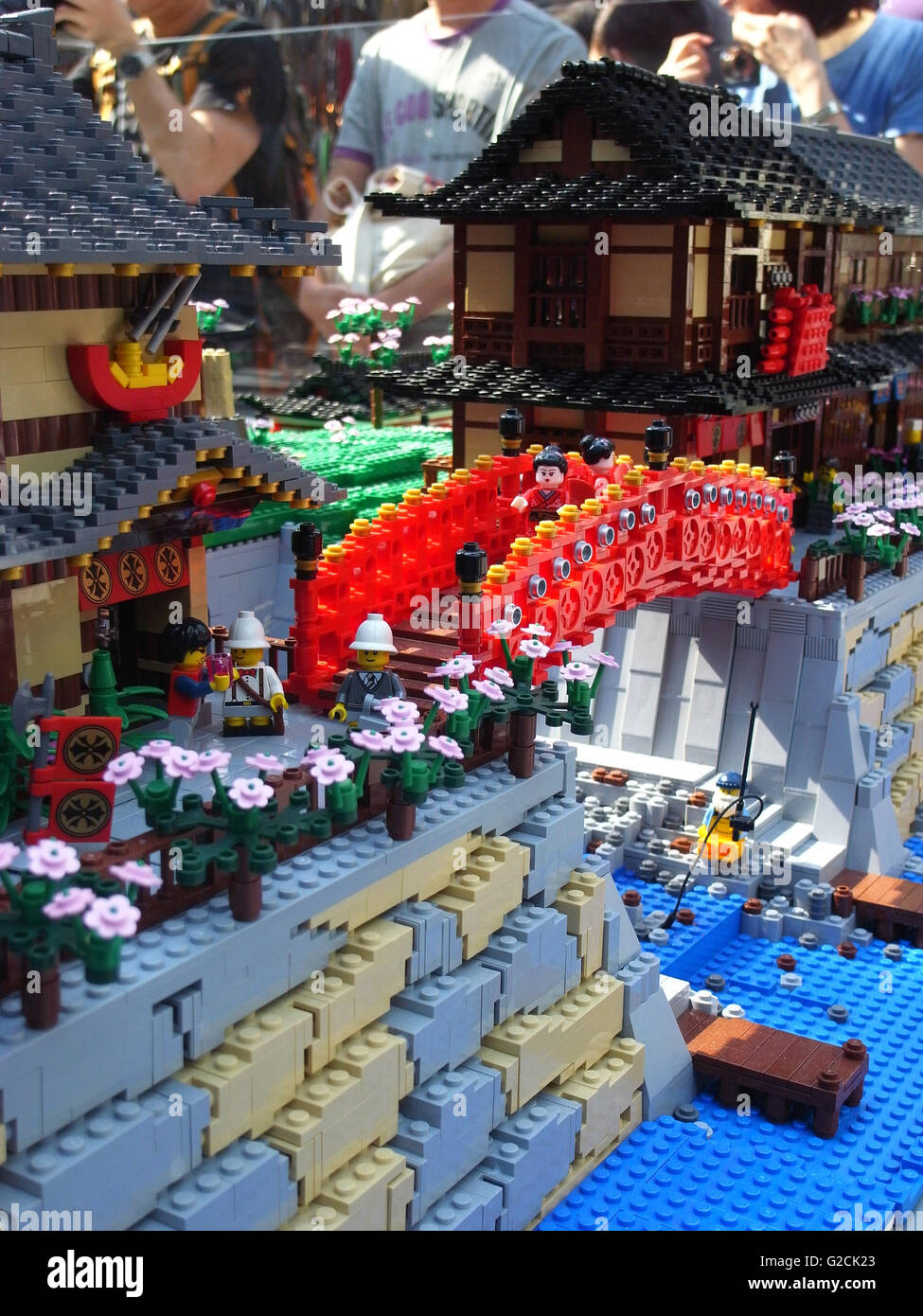 Modello di Lego vecchio Giappone street city ponte rosso fiume