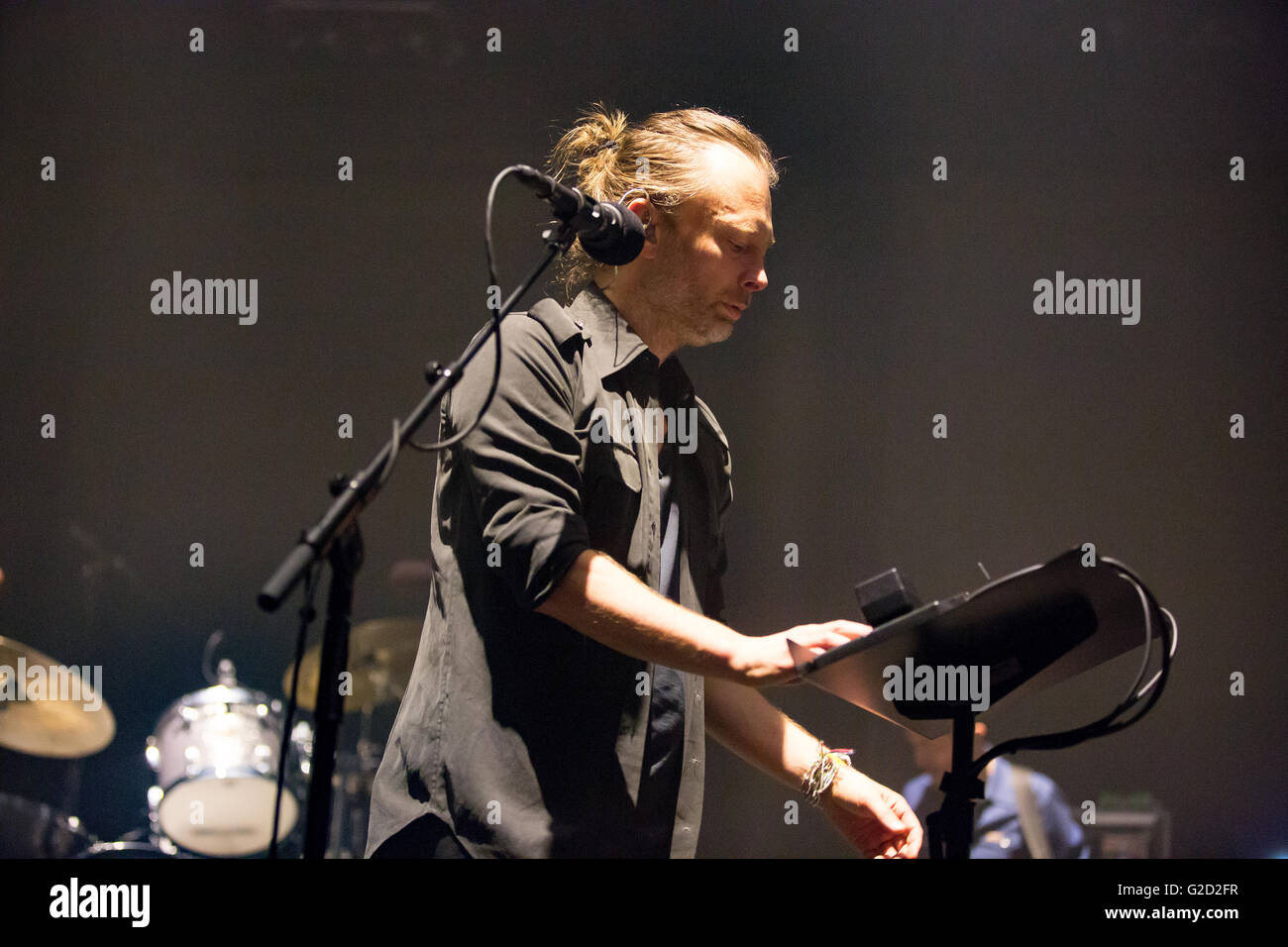 Londra, Regno Unito. 27 Maggio, 2016. Radiohead suona al Roundhouse il 27 maggio 2016 a Londra, Inghilterra, Radiohead esegue la seconda notte di tre venduto mostra al Roundhouse . Credito: Jason Richardson / Alamy Live News Foto Stock