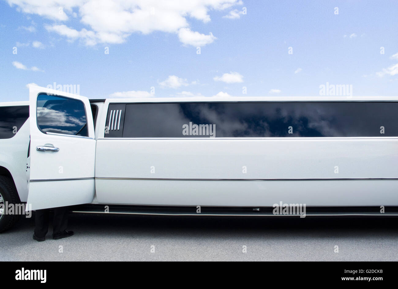 SUV Stretch Limousine con lo sportello aperto Foto Stock