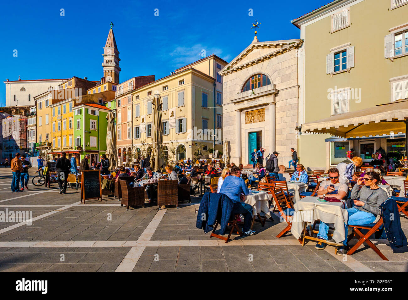 La Slovenia Costa e Kras Pirano - Piazza Tartini Foto Stock