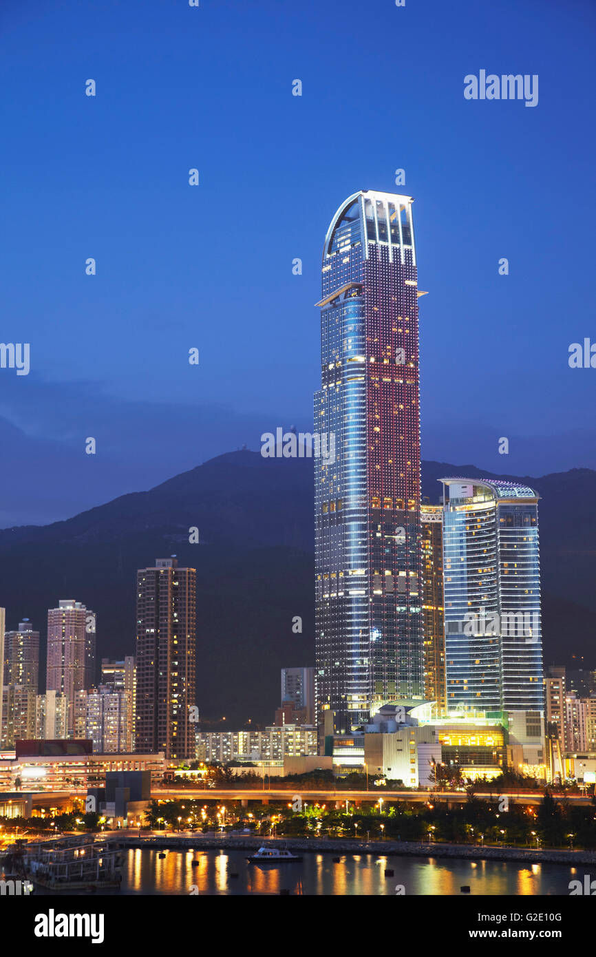 Vista di Nina torri, Tseun Wan, Nuovi Territori di Hong Kong, Cina Foto Stock