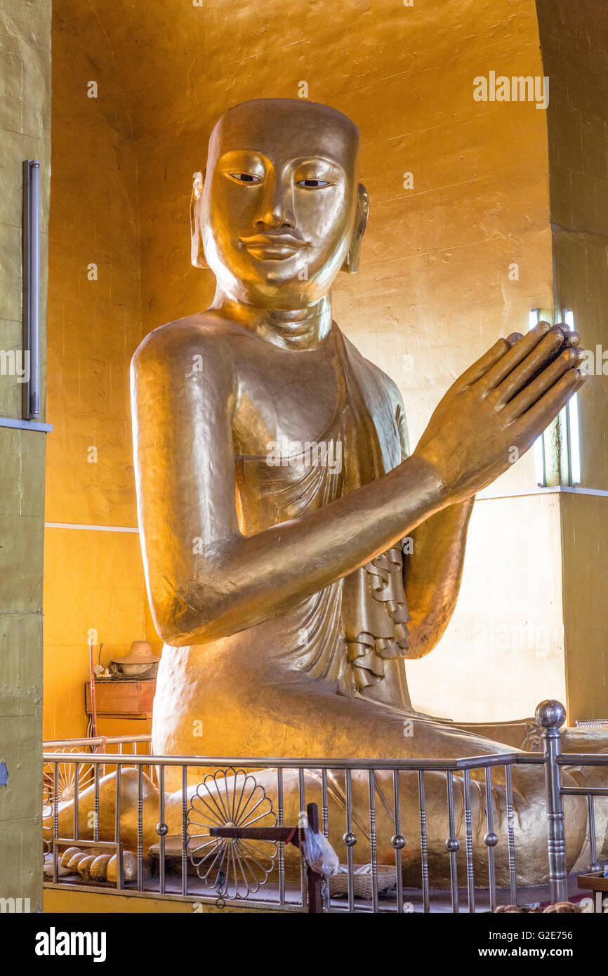 Ornano la statua nel tempio, pagode, vecchio tempio di architettura, Myanmar, Birmania, Asia del Sud, Asia Foto Stock