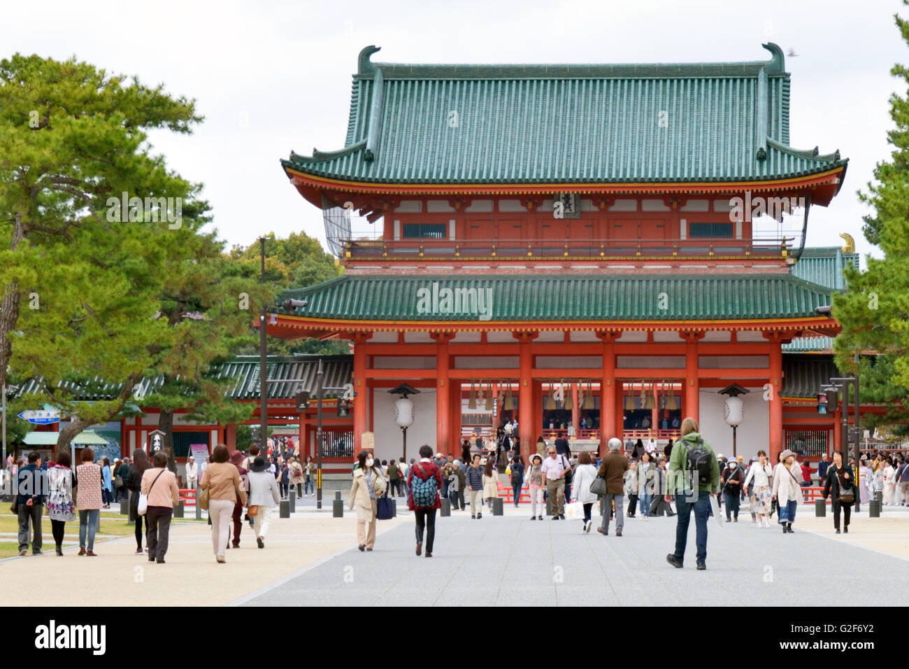 Porta principale Santuario Heian Foto Stock