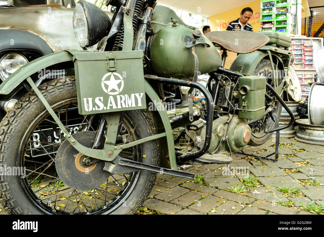 Vecchia motocicletta in evento automobilistico tumplek blek 2016, Jakarta, Indonesia Foto Stock