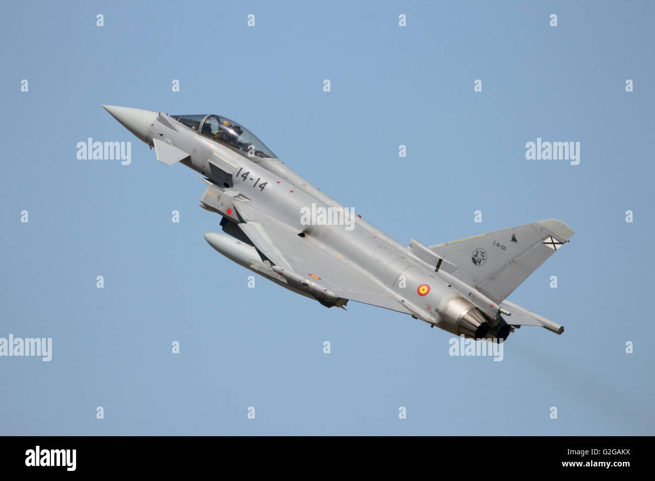 Spanish Air Force Eurofighter Typhoon decollare da Zaragoza airbase. Foto Stock